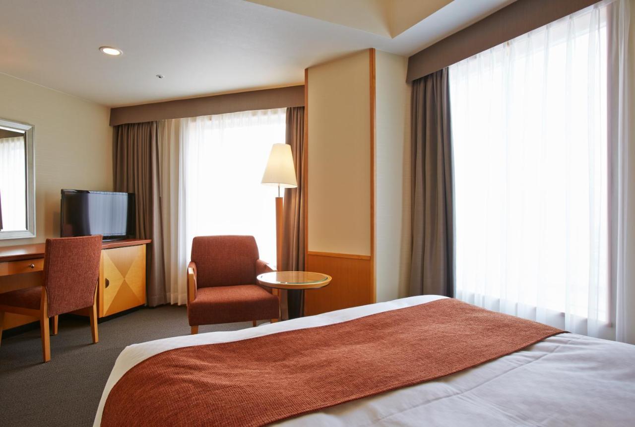 Jr Hotel Clement Takamatsu Eksteriør billede